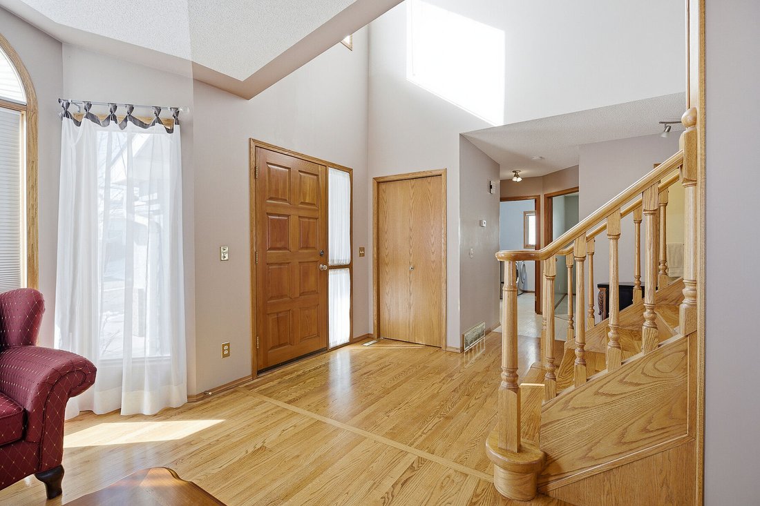 Casa a Calgary, Alberta, Canada 2 - 17549426