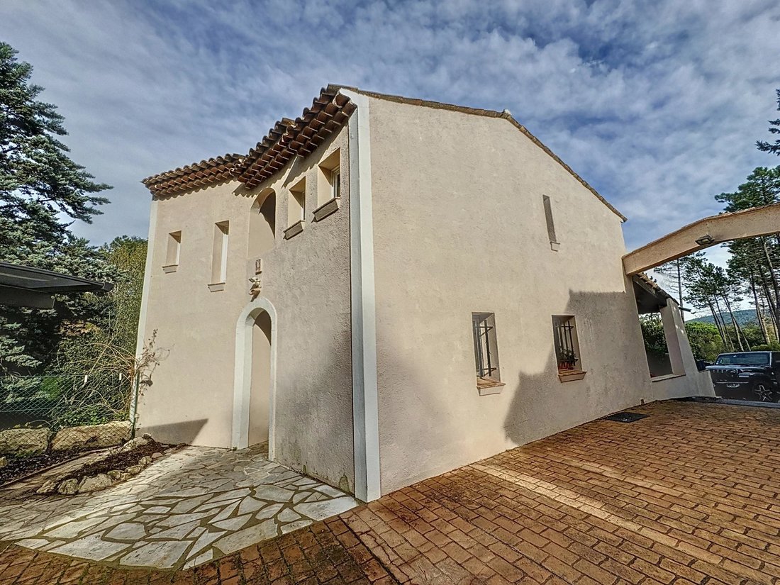 Villa in Les Adrets-de-l'Estérel, Provence-Alpes-Côte d'Azur, Frankreich 3 - 15680358