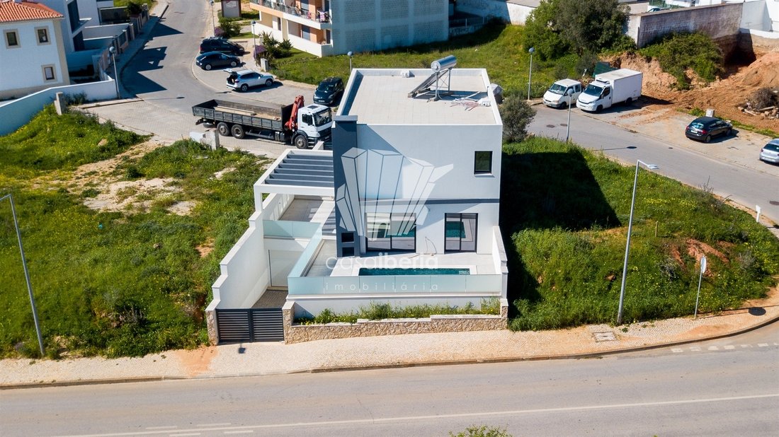 House in Mexilhoeira Grande, Algarve, Portugal 5 - 17553112