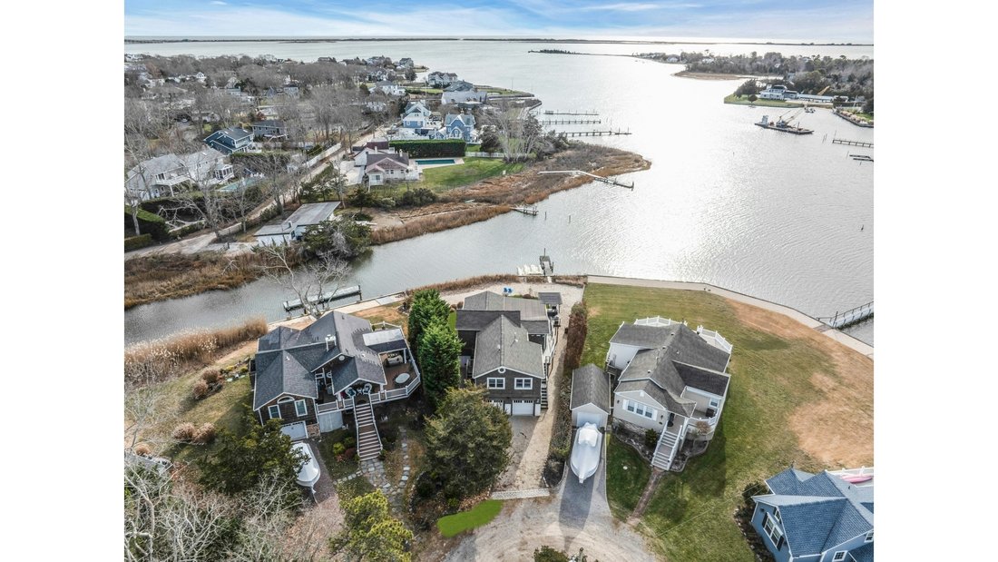 House in Hampton Bays, New York, United States 3 - 16876485