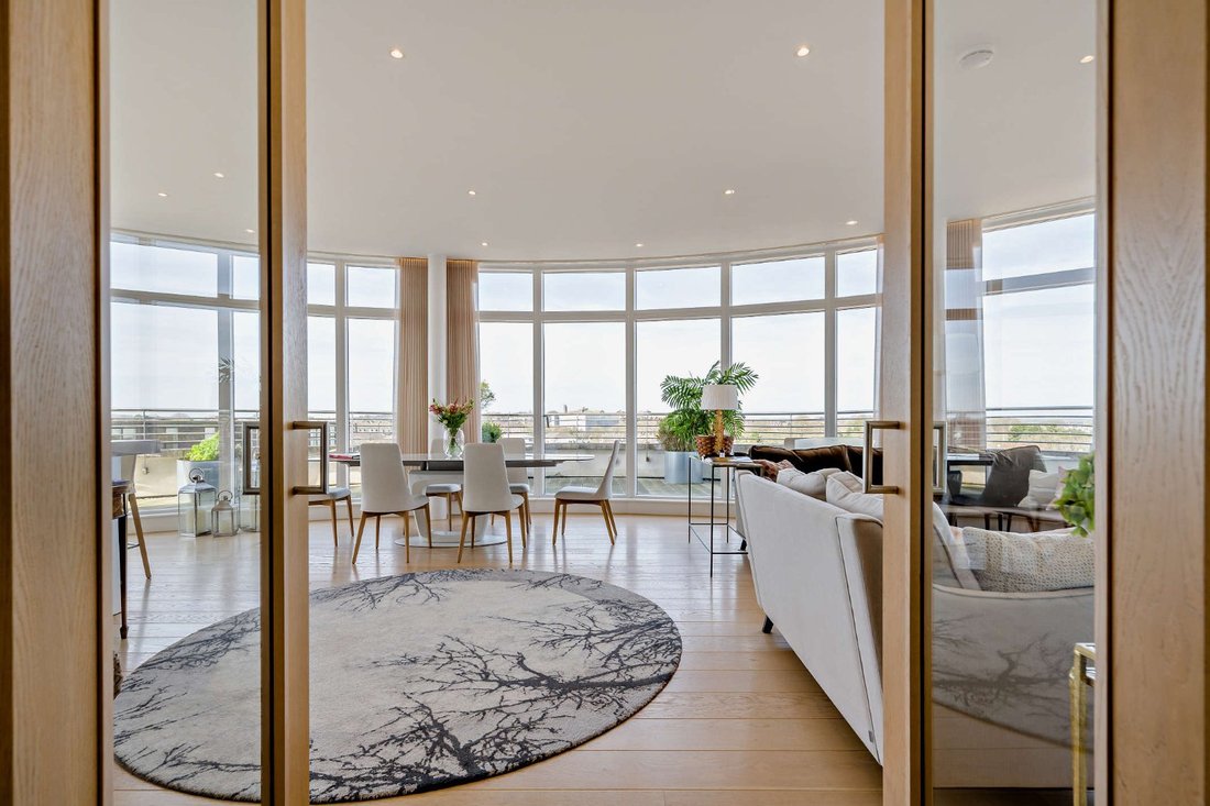 Apartment in Dorchester, England 2 - 17549450