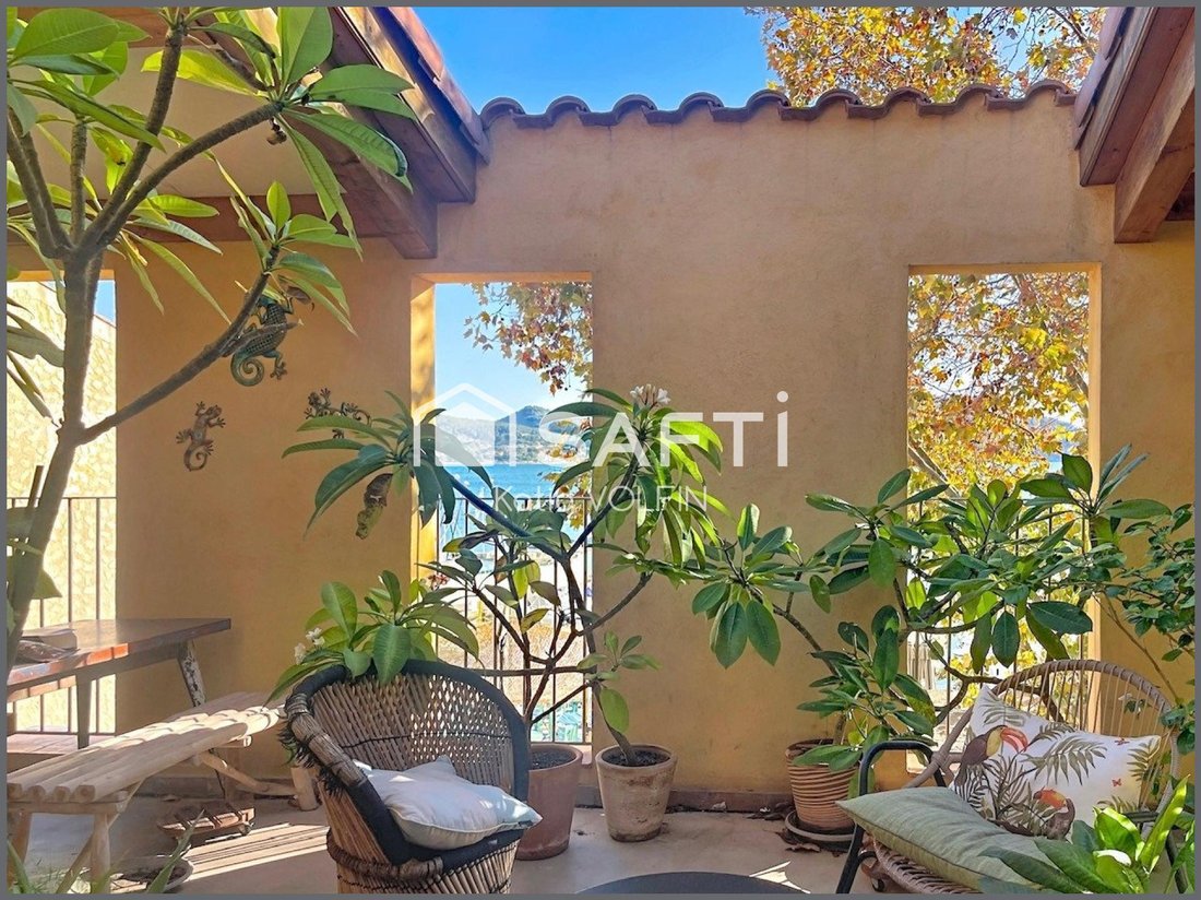 Apartment in Saint-Cyr-sur-Mer, Provence-Alpes-Côte d'Azur, France 1 - 17551186