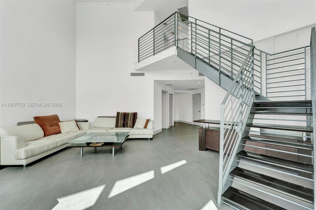 Condo in Miami, Florida, United States 5 - 17549158