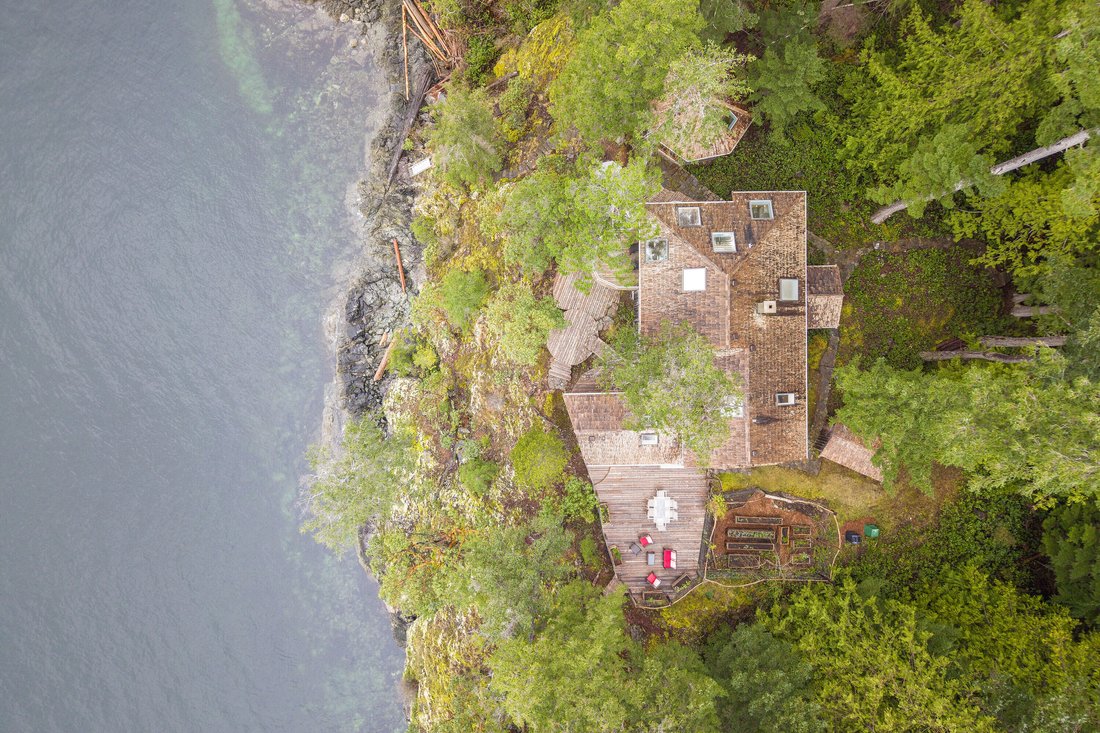 House in Squirrel Cove, British Columbia, Canada 3 - 17550998