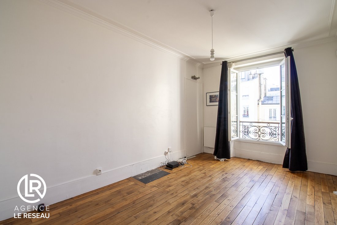 Apartment in La Plaine des Sablons, Neuilly-sur-Seine, France 3 - 17549475