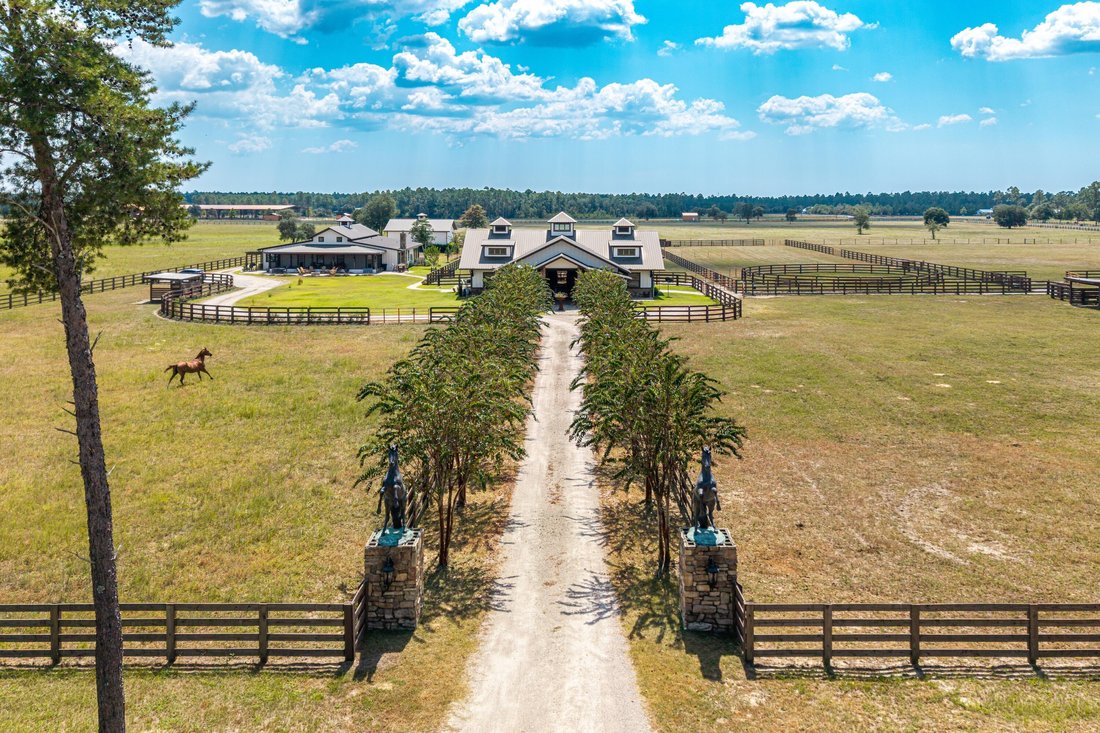 Farm Ranch in Bruce, Florida, United States 2 - 17550451