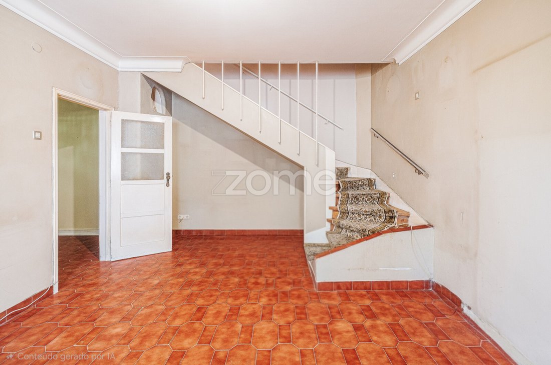 Apartment in Alvalade, Lisbon, Portugal 2 - 17553422