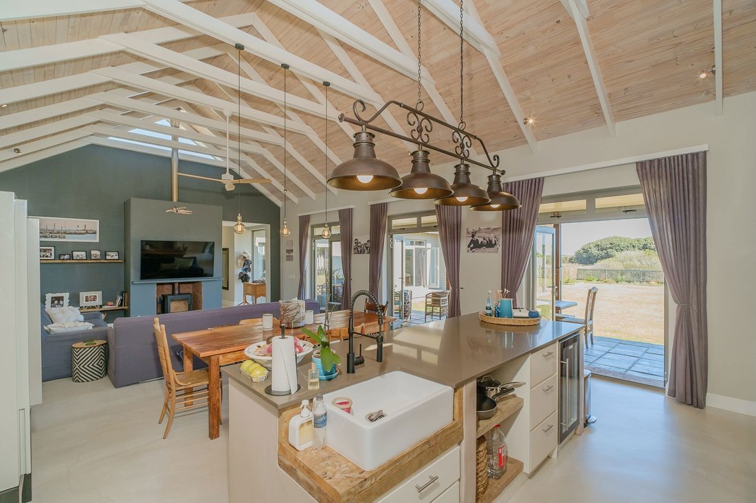 House in Noordhoek, South Peninsula, Cape Town 5 - 17553077