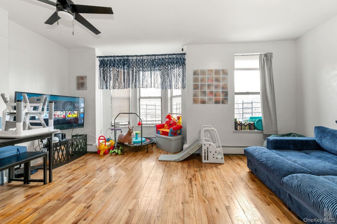 House in New York, New York, United States 2 - 17552320