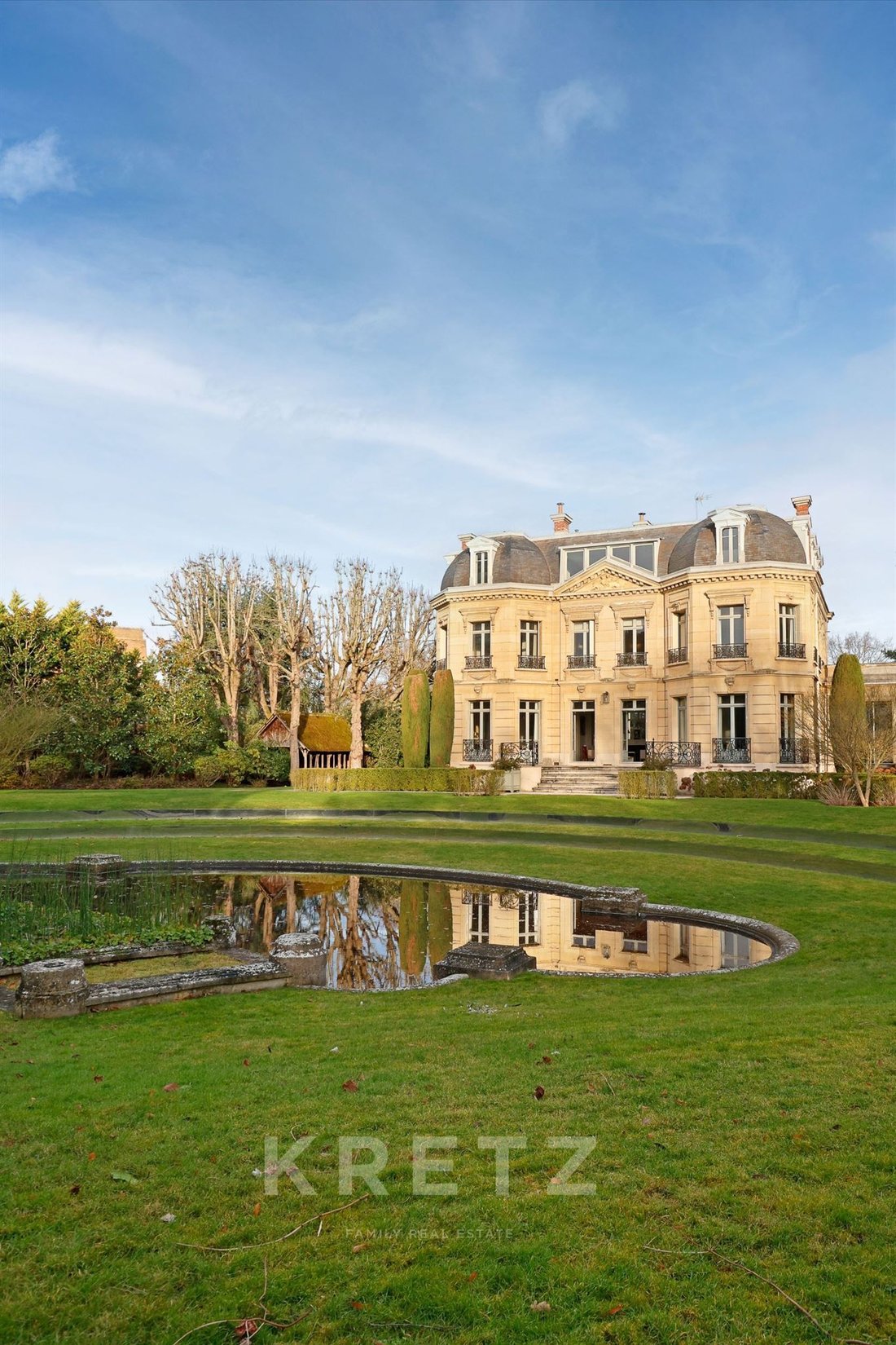House in Le Vésinet, Ile-de-France, France 1 - 17553291