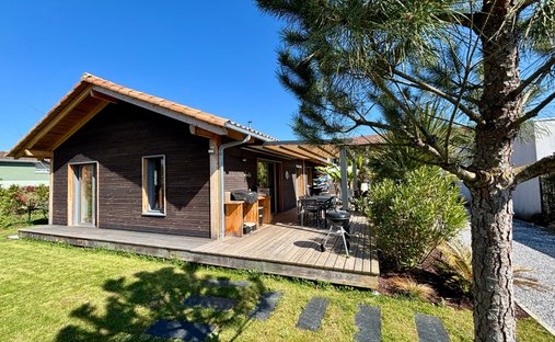 House in Seignosse, Nouvelle-Aquitaine, France 1