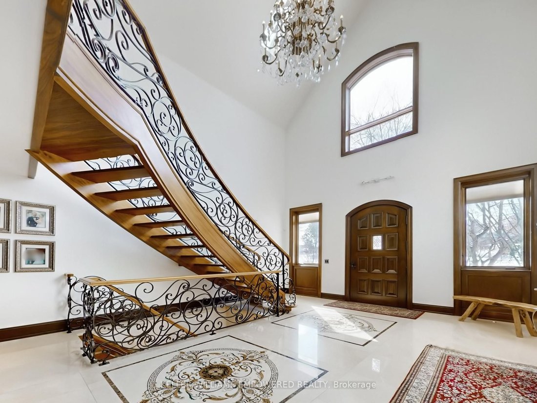 House in Vaughan, Ontario, Canada 5 - 17550756