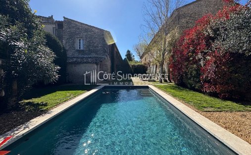 Casa de Campo en Saint-Didier, Provenza-Alpes-Costa Azul, Francia 1