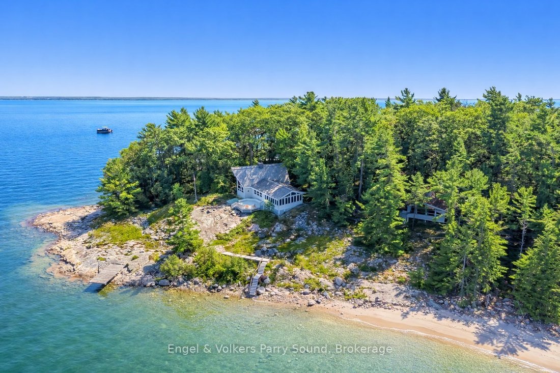 House in Carling, Ontario, Canada 1 - 17552925