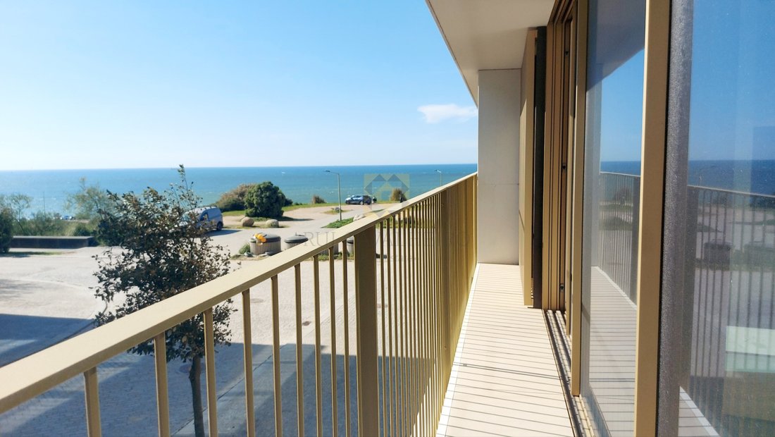 Apartment in Canidelo, Porto District, Portugal 1 - 16600972