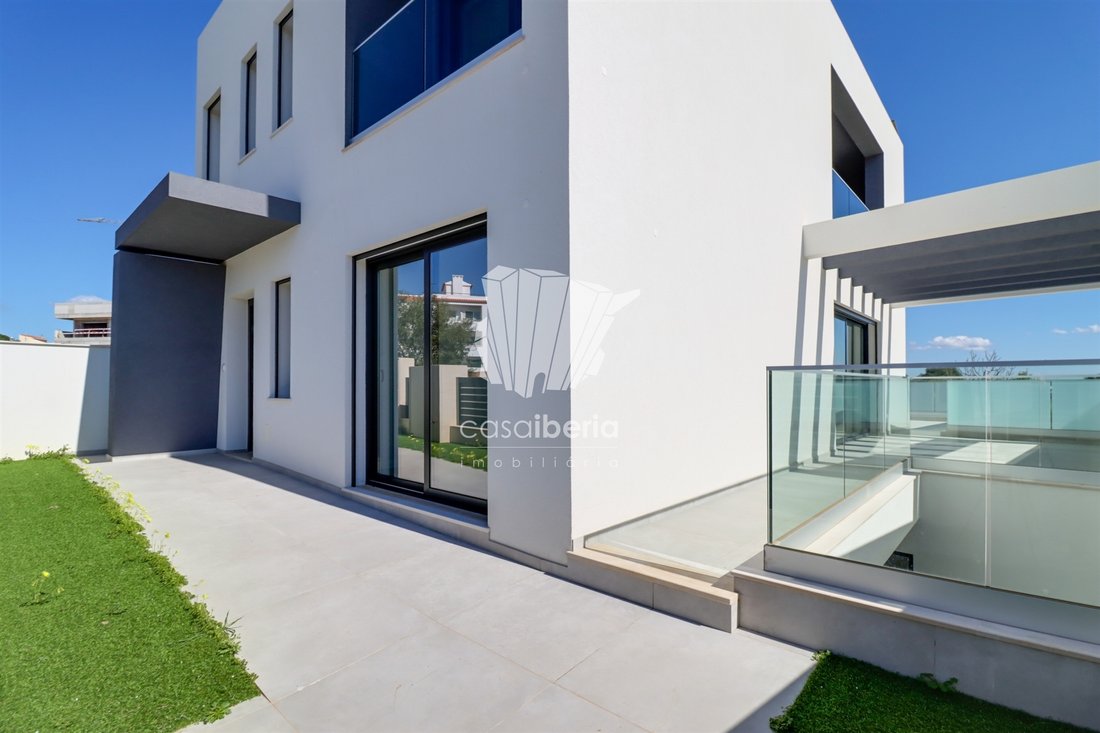 House in Mexilhoeira Grande, Algarve, Portugal 1 - 17553112