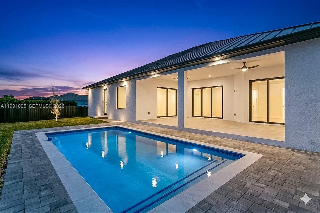 House in Cape Coral, Florida, United States 3 - 17552487
