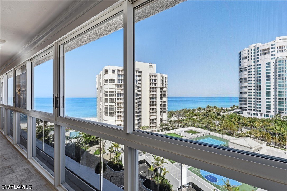 Condo in Naples, Florida, United States 4 - 17552323