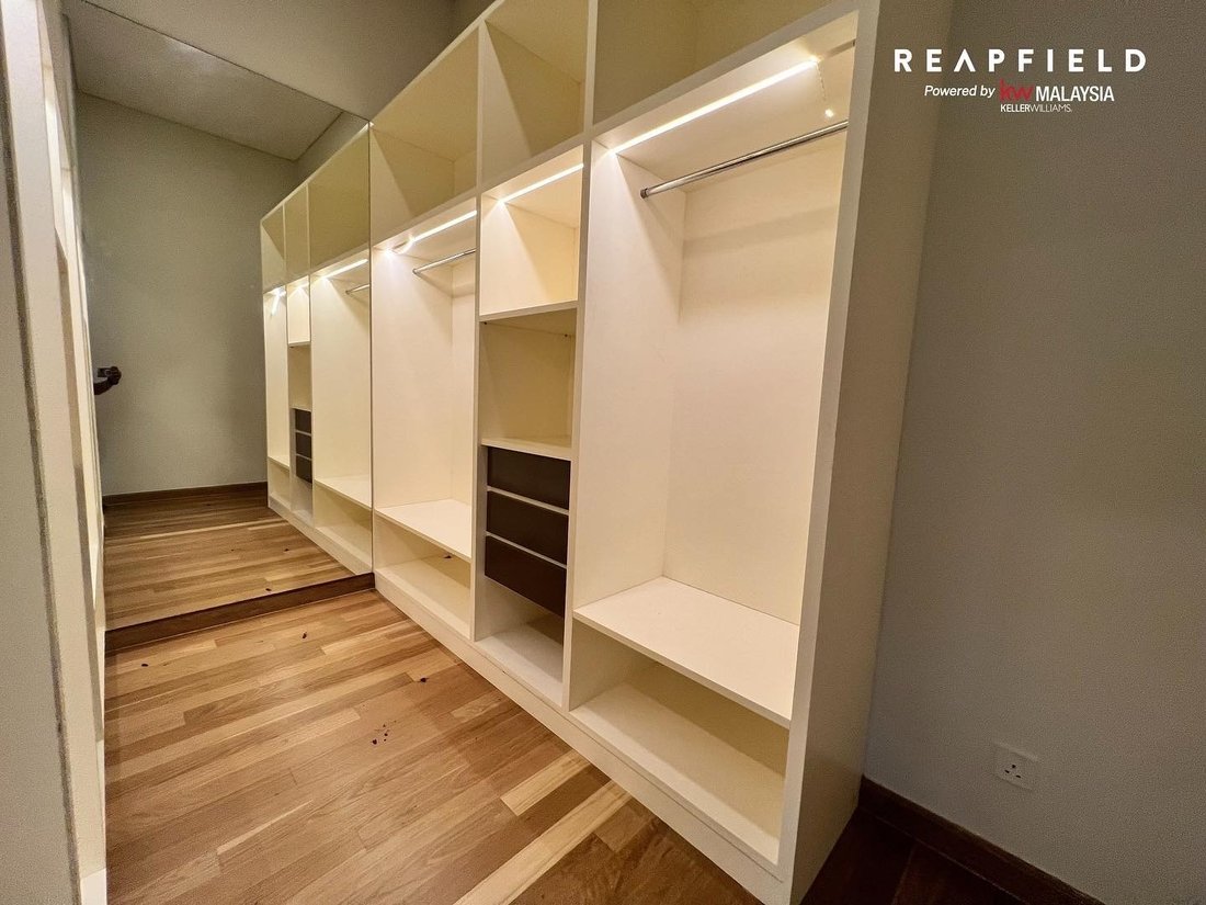 Condo in Kuala Lumpur, Federal Territory of Kuala Lumpur, Malaysia 2 - 17550896
