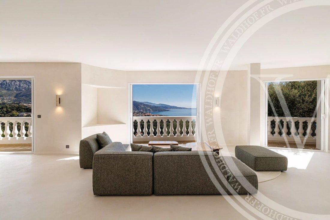 Villa in Village-Cros de Caste-Coupiere-Mont Gros, Roquebrune-Cap-Martin, France 2 - 17550351