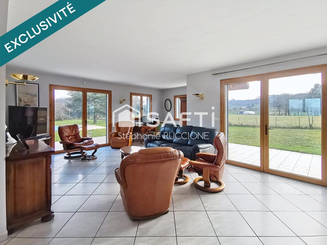 House in Les Abrets, Les Abrets en Dauphiné, France 3 - 17551237