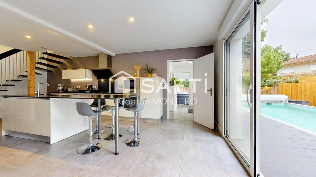 House in Ares, Nouvelle-Aquitaine, France 2 - 17551238
