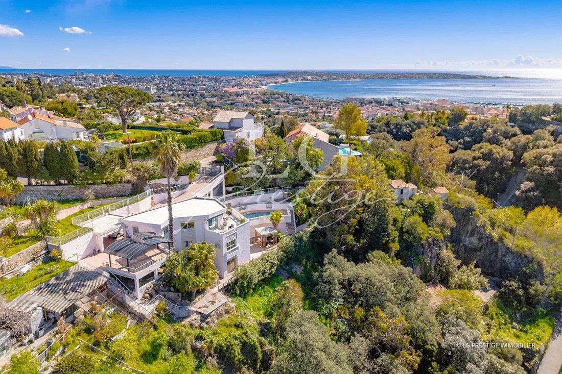 Villa in La Maure-Super Cannes, Vallauris, France 1 - 17550346
