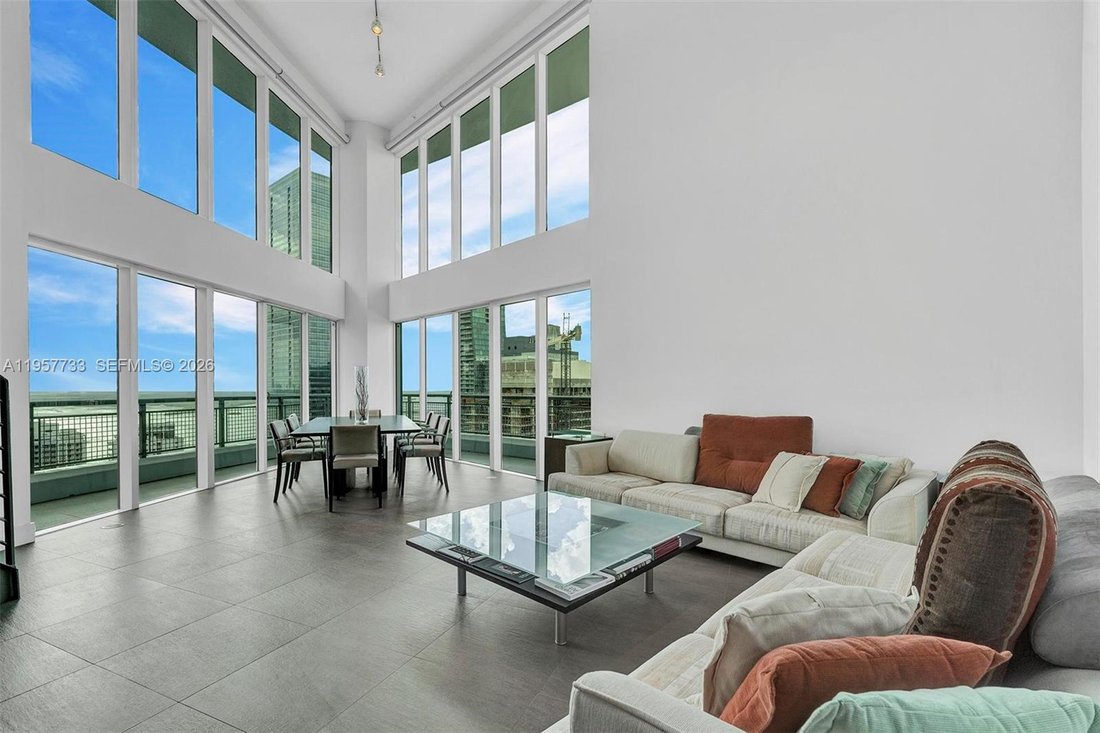 Condo in Miami, Florida, United States 3 - 17549158