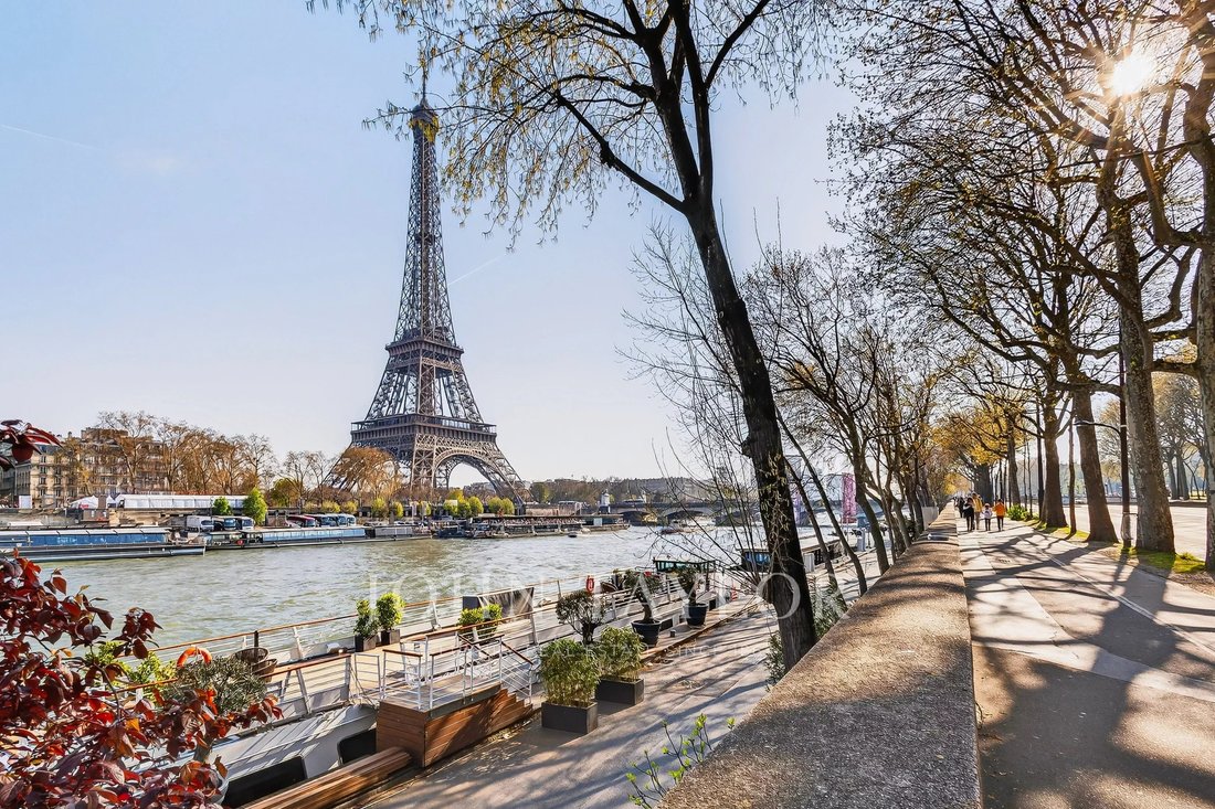 Apartment in Chaillot, Paris 16e Arrondissement, Paris 1 - 17550358