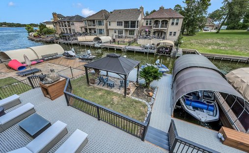 House in Conroe, Texas, United States 1