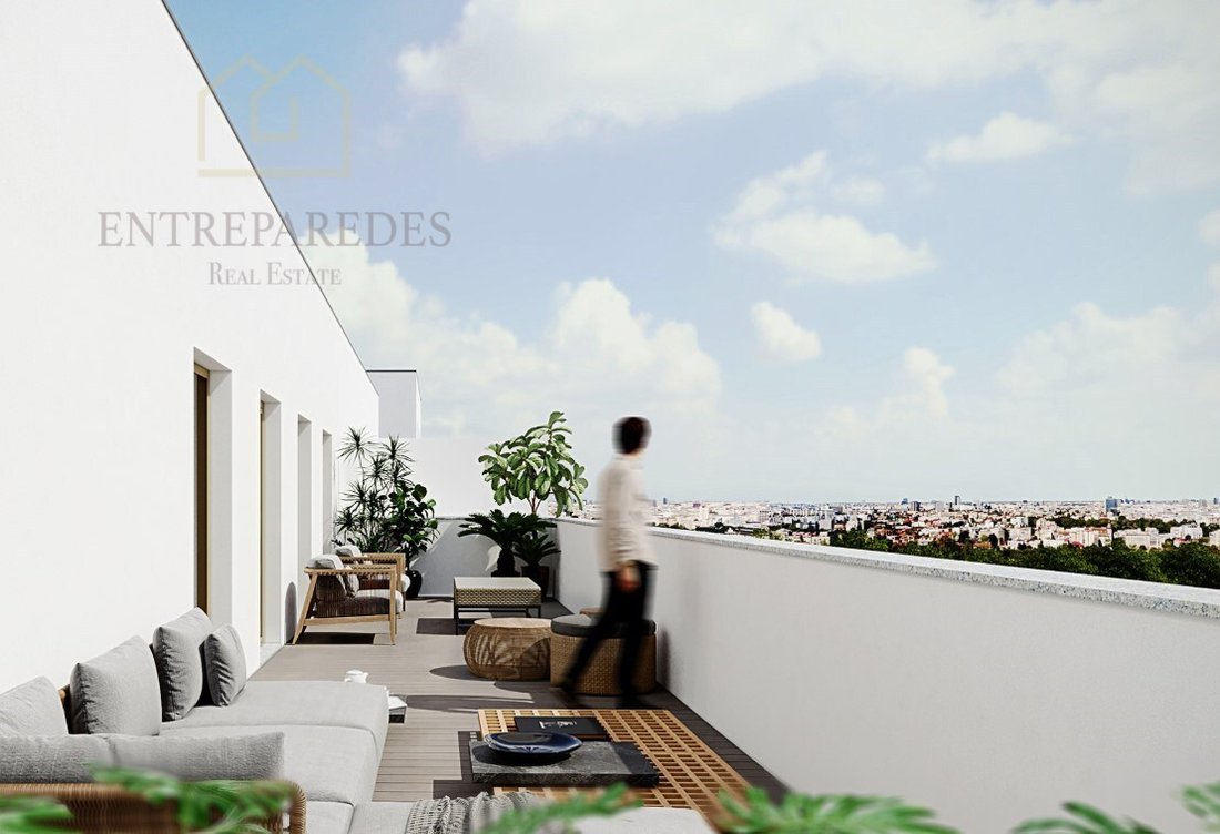 Apartment in Cedofeita, Santo Ildefonso, Se, Miragaia, Sao Nicolau e Vitoria, Porto District, Portugal 1 - 17550298