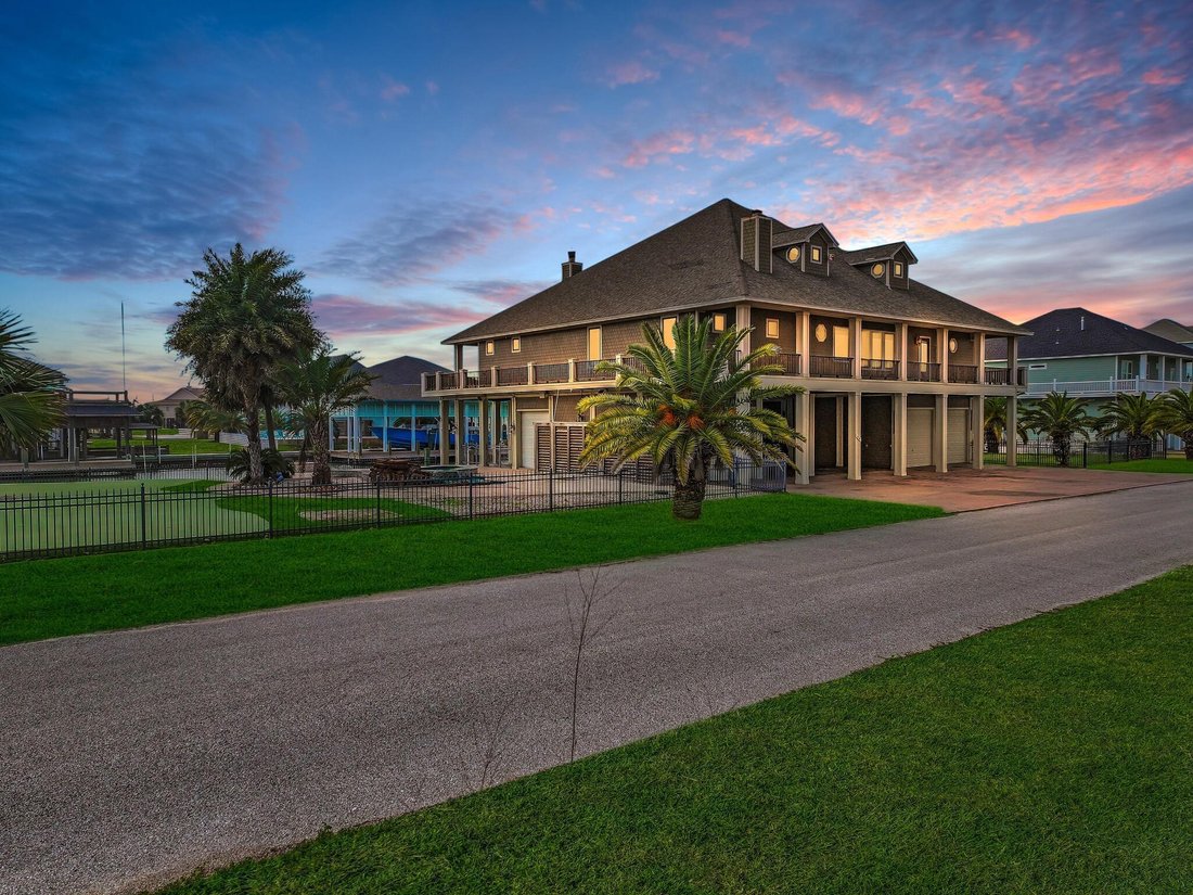 House in Bolivar Peninsula, Texas, United States 2 - 17552182