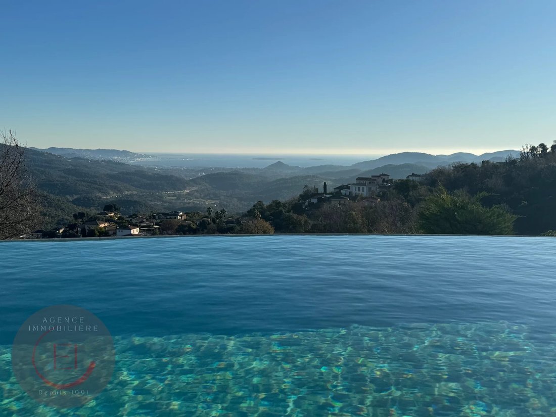 Villa in Les Adrets-de-l'Estérel, Provence-Alpes-Côte d'Azur, France 2 - 16898083