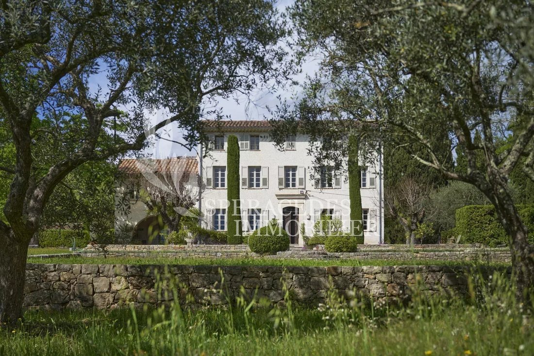 Estate in Nord, Peymeinade, France 1 - 15642362