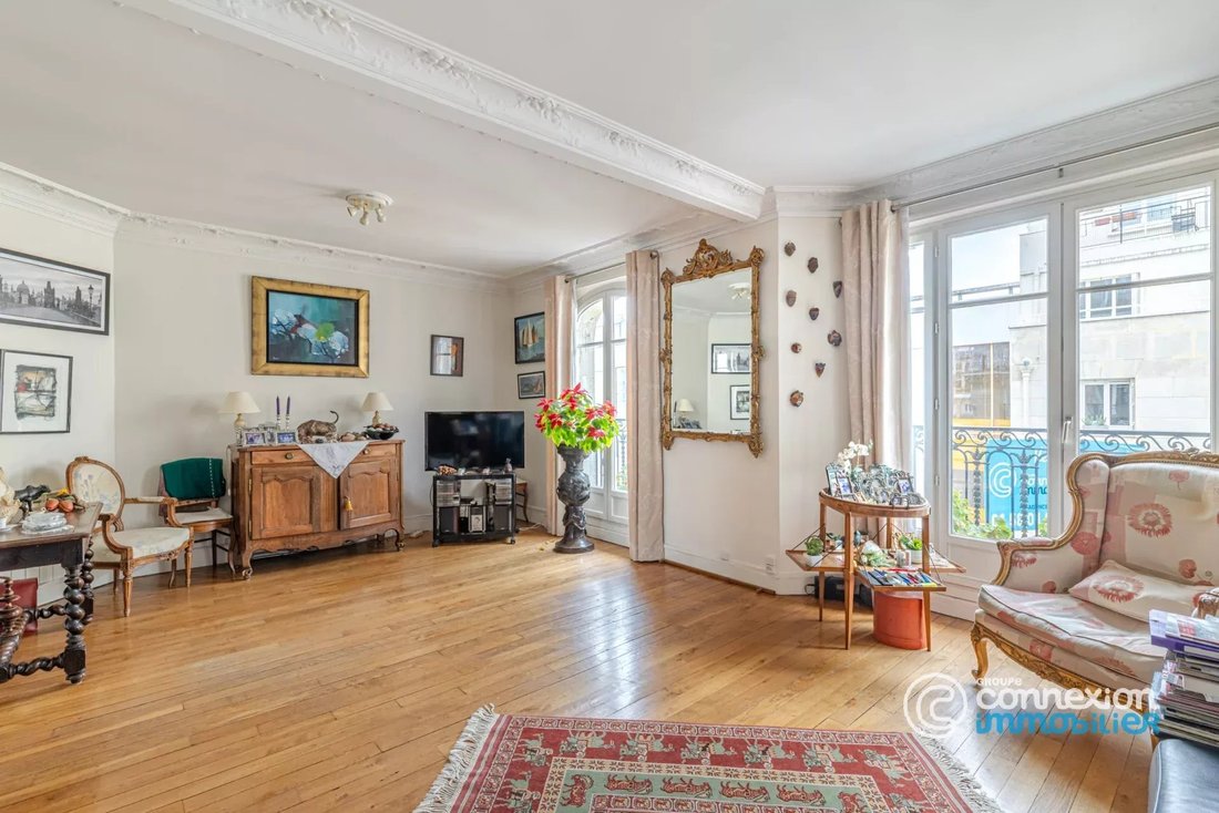 Apartment in Violet Commerce, Paris 15e Arrondissement, Paris 2 - 17550324