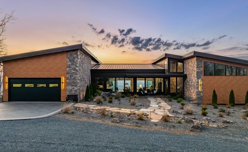 House in Bee Branch, Arkansas, United States 1