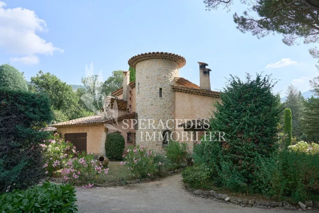 Villa in Saint-Vallier-de-Thiey, Provence-Alpes-Côte d'Azur, France 2 - 14671012