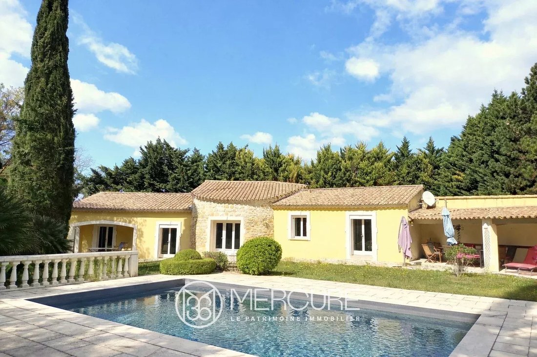Villa in Allan, Auvergne-Rhône-Alpes, France 1 - 17549012