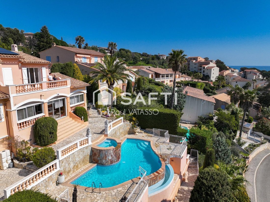 House in Ecarts, Roquebrune-sur-Argens, France 5 - 17551142