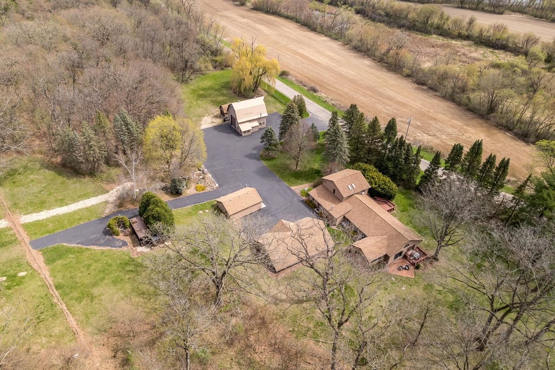 House in Whitewater, Wisconsin, United States 4 - 17549140