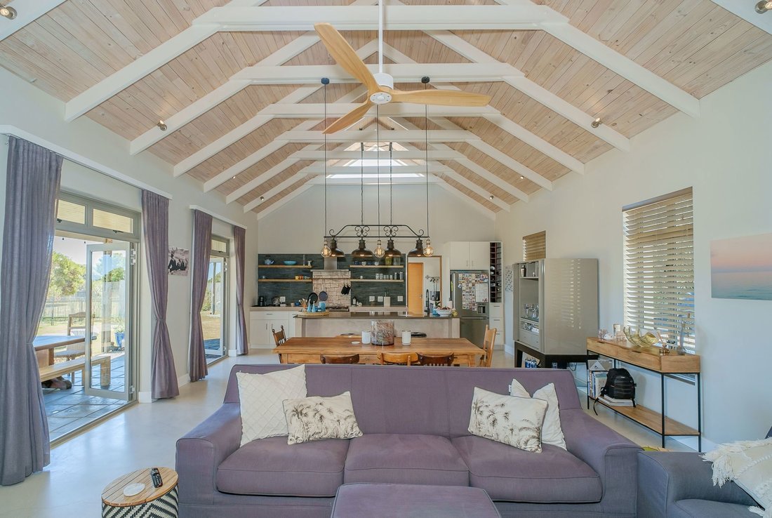 House in Noordhoek, South Peninsula, Cape Town 1 - 17553077