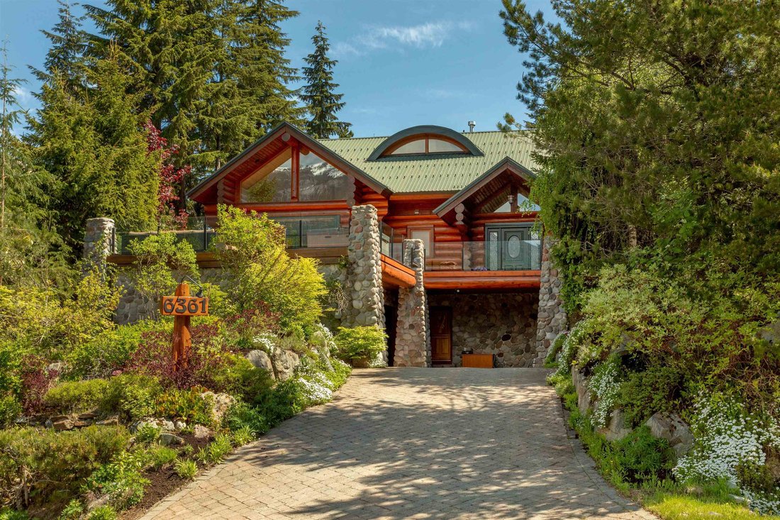 House in Whistler, British Columbia, Canada 2 - 17552872