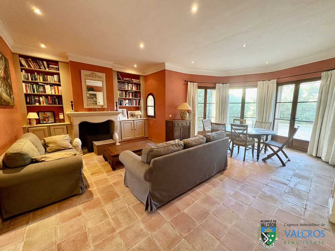 Villa in Hyeres, Provence-Alpes-Côte d'Azur, France 3 - 17552637