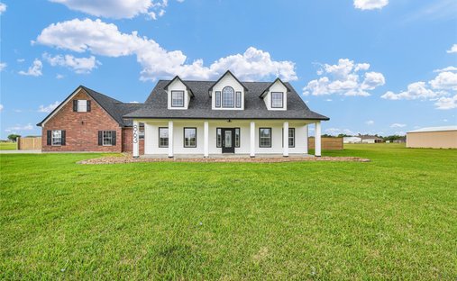 House in Angleton, Texas, United States 1