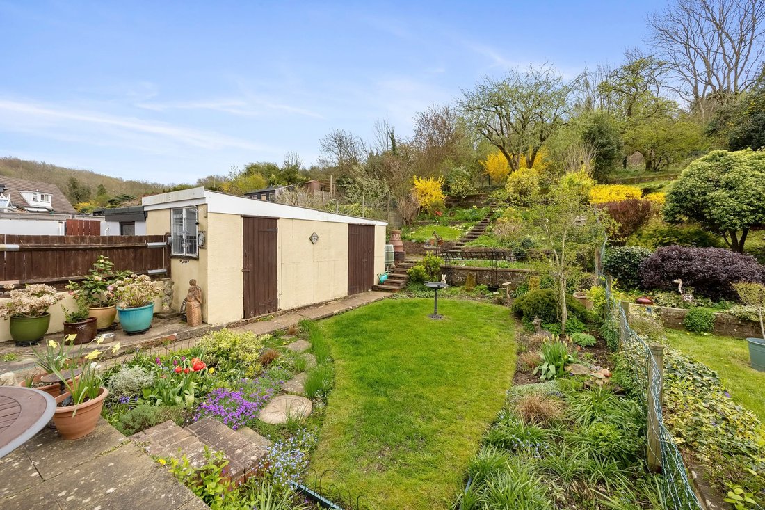Bungalow in Patcham, England 2 - 17549740