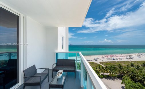 Condo in Miami Beach, Florida, United States 1