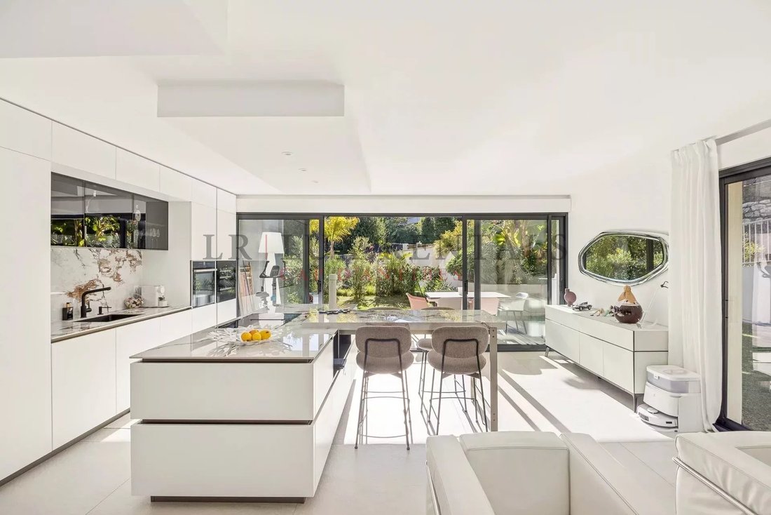 Apartment in Antibes, Provence-Alpes-Côte d'Azur, France 2 - 17549964