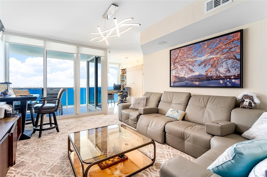 Maison à Sunny Isles Beach, Floride, États-Unis 1 - 17551710