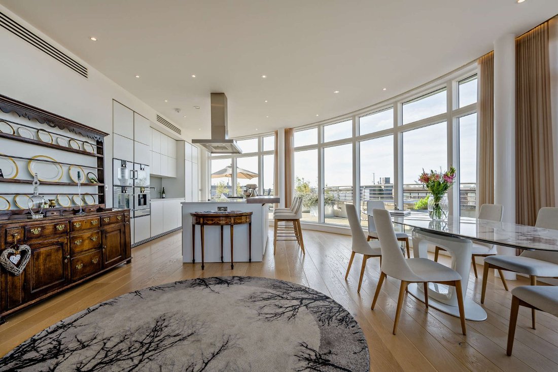 Apartment in Dorchester, England 3 - 17549450