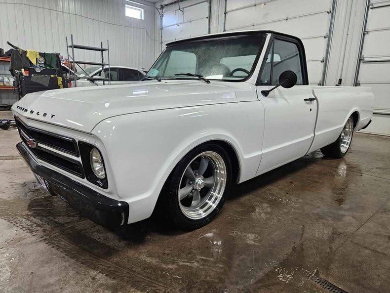 Pickup in Glendale, United States 5 - 17555077